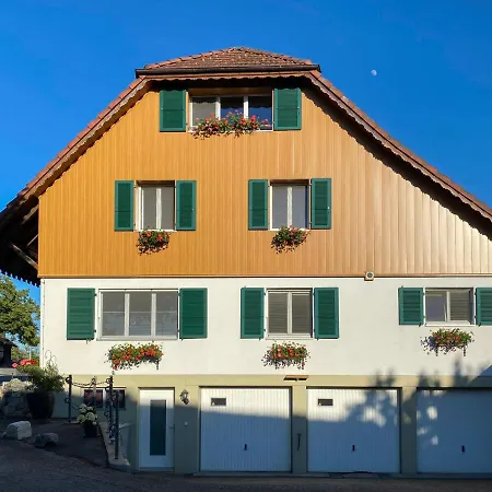 Arn's Ferienwohnung-1 Apartment Wangenried